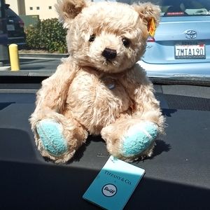 Return to love Tiffany & Co. Stiff teddy bear